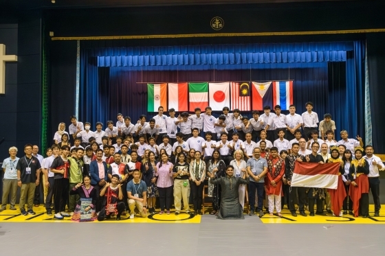 サミットに燃えた夏