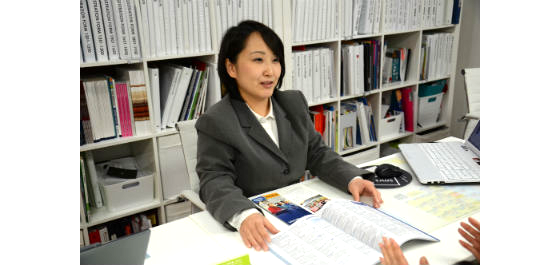 カナダで留学カウンセラーをしている鎌野綾香さん