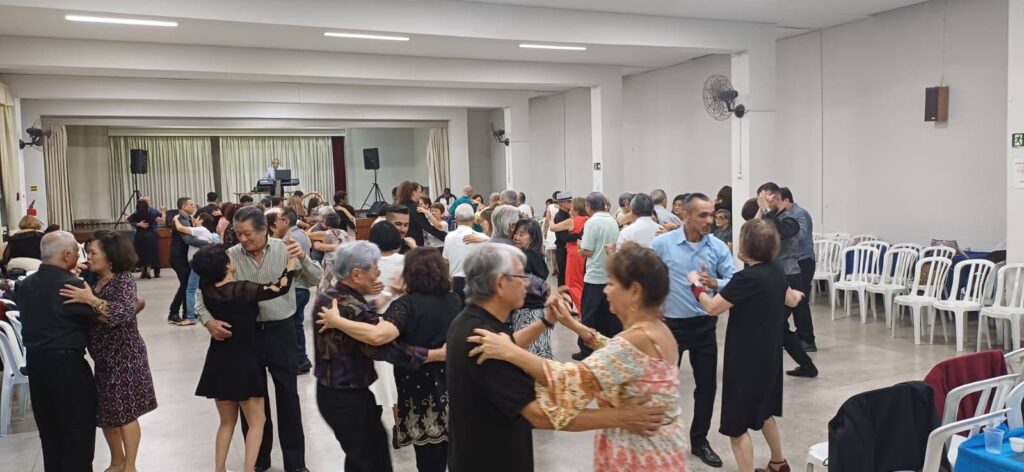 ブラジル県人会　ダンスパーティー